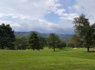 5331 McVitty Rd, Roanoke, VA 24018