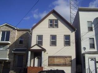 379 New St, Newark, NJ 07103