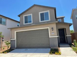 6393 Meritage Dr, Fresno, CA 93727
