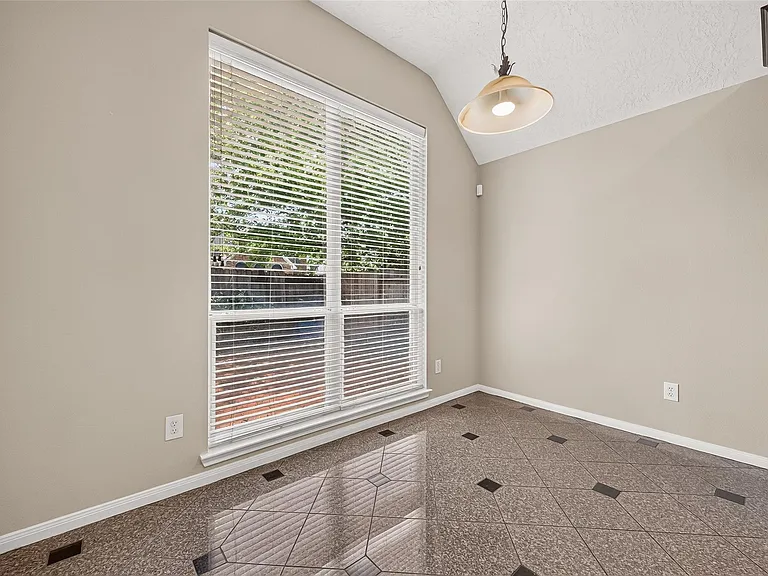 1514 Coyote Hills Ln — Photo 23