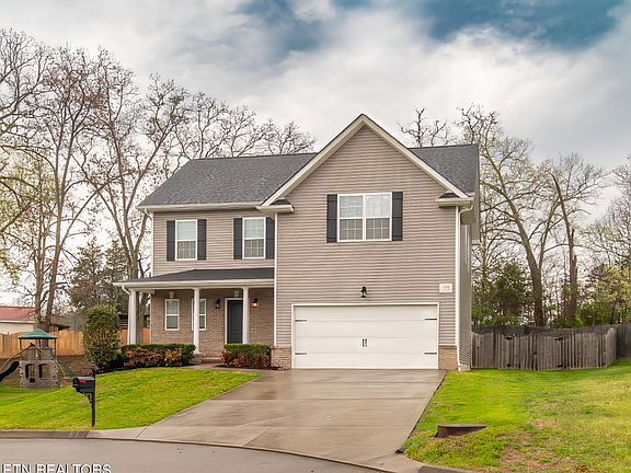 3rd image of 2105 Indigo Wood Ct