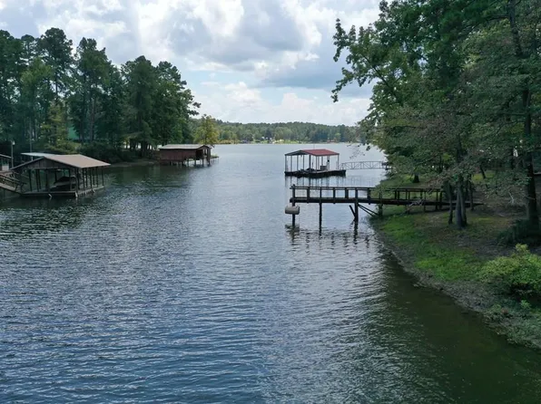 375 S Evergreen Dr, Burkeville, TX 75932