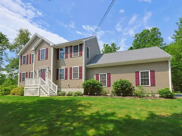 5 County St, Berkley, MA 02779