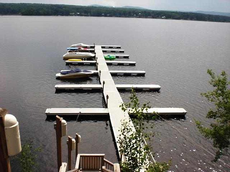 3rd image of 43 LAKESIDE Circle