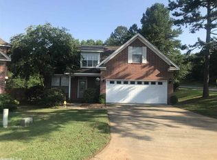 1 Regal Cir, Maumelle, AR 72113
