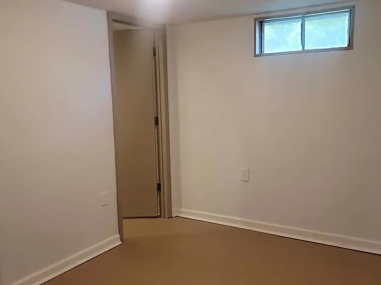 2307 S Broadview St — Photo 12