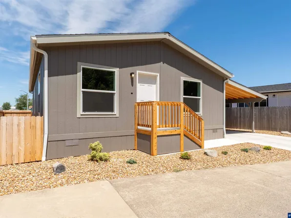 200 Market St #222, Lebanon, OR 97355