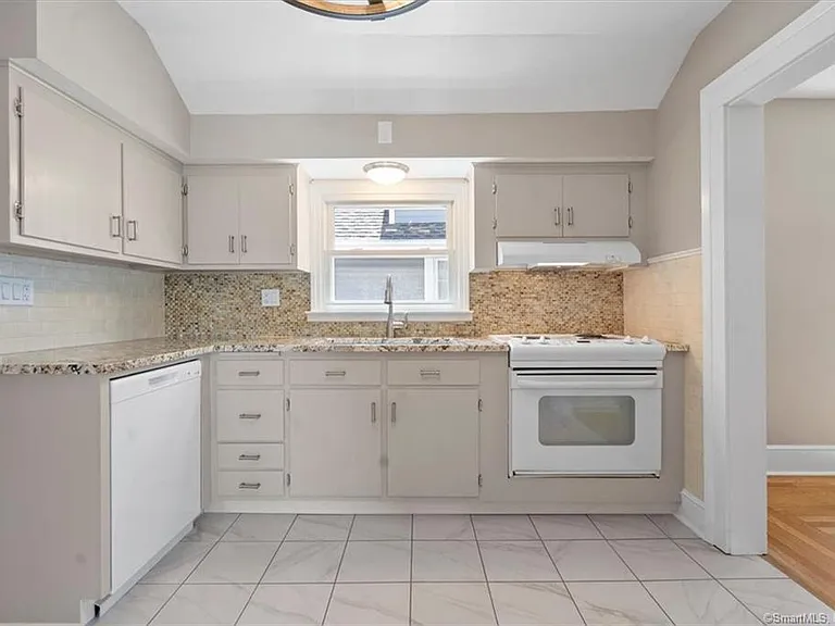 223 Townsend Ave #2 — Photo 12
