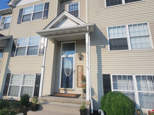 24 Squire Cir