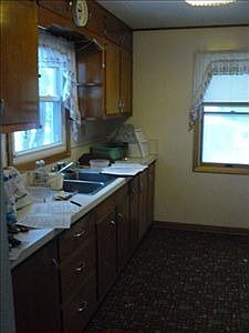 2nd image of 213 S School St