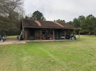 2402 Bluewater Rd, Livingston, TX 77351