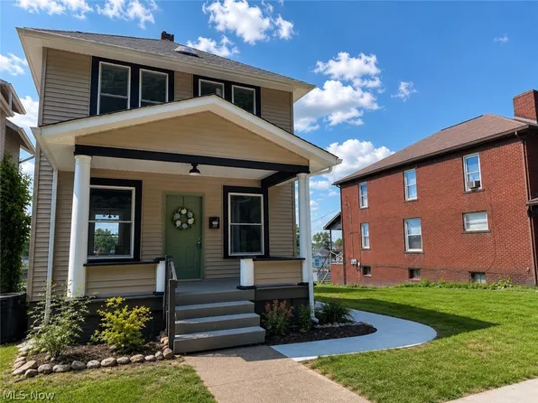 717 N 4th St, Dennison, OH 44621