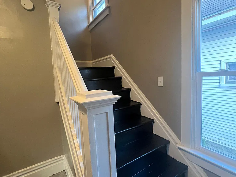 512 Phelps St — Photo 3