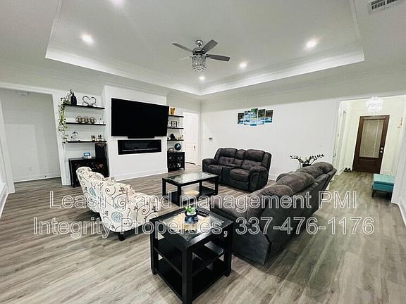 4th image of 308 Redfern St