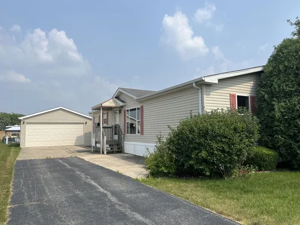5 Swallow Ln #5SWAL, Beecher, IL 60401
