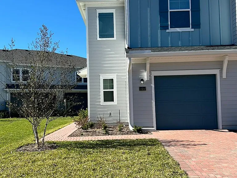 299 Belfort Ct — Photo 2