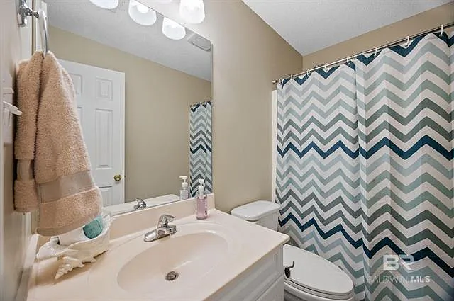 613 East 21st Avenue - 1 — Photo 3