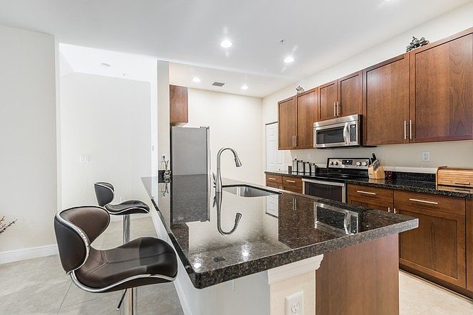 946 SW 147 Avenue, Pembroke Pines, FL 33027