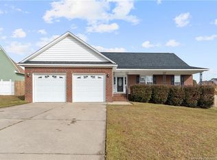 5428 Sunnybright Ln, Hope Mills, NC 28348