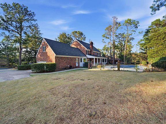 4th image of 225 Wood Duck Rd