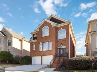 2450 Vivian Cir, Decatur, GA