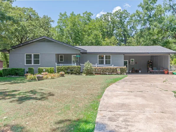1207 Lakeside Dr, Grand Saline, TX 75140