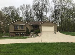 11450 W Parmalee Rd, Middleville, MI 49333