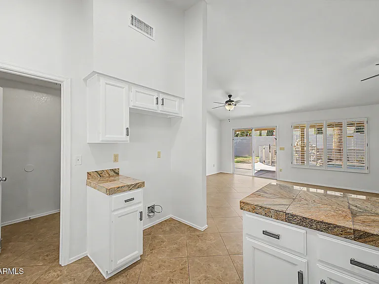 4514 E Towne Ln — Photo 11