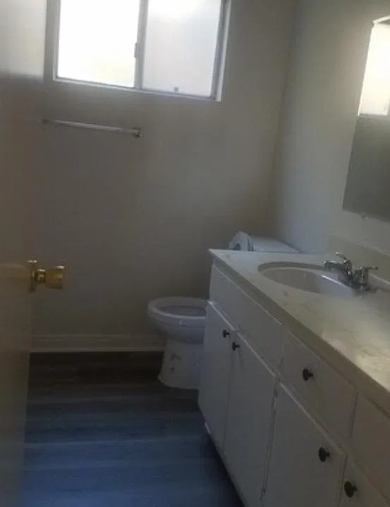 522 E Avenue Q5 #11