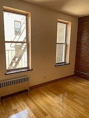 1st image of 297 Pleasant Ave #3