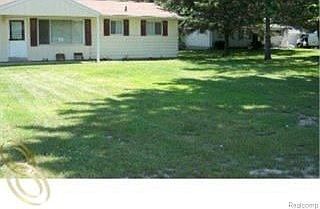 2nd image of 2250 Oak Grove Rd