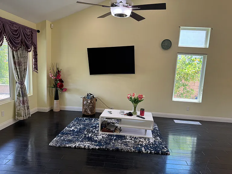 13885 Clatsop Way — Photo 16