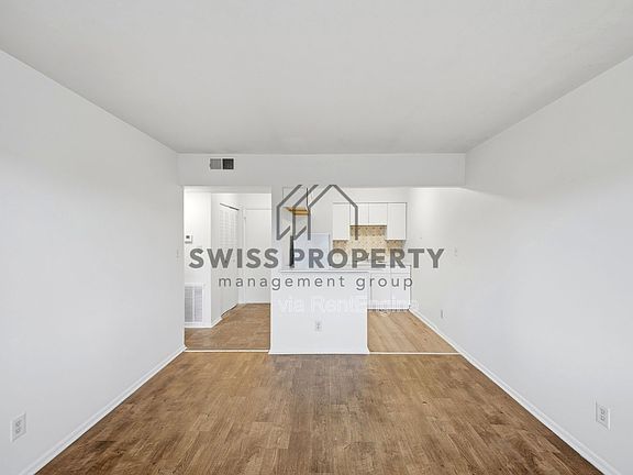 5th image of 544 Riverview Dr #C3