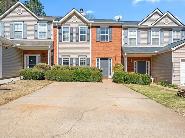 4697 Crawford Oaks Dr, Oakwood, GA 30566