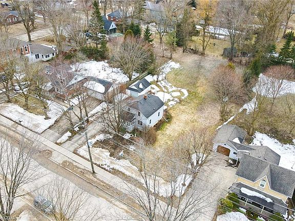 2nd image of 245 Normanby St N