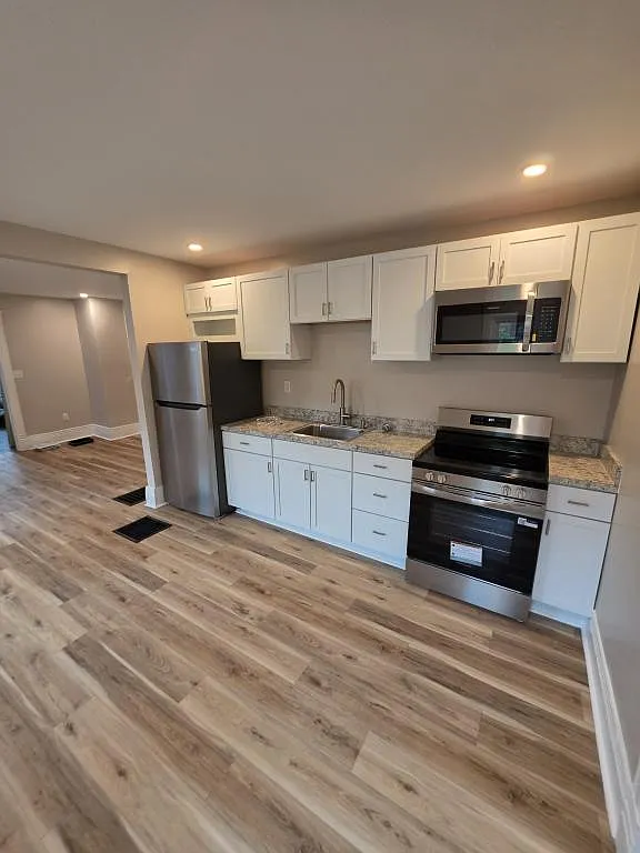 4 Mechanic St — Photo 3