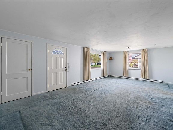 4th image of 604 Birch Ave