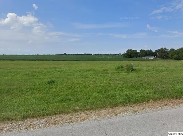 326 Main St, Camp Pt, IL 62320