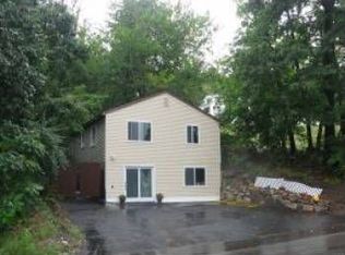 786 Mammoth Rd, Manchester, NH 03104