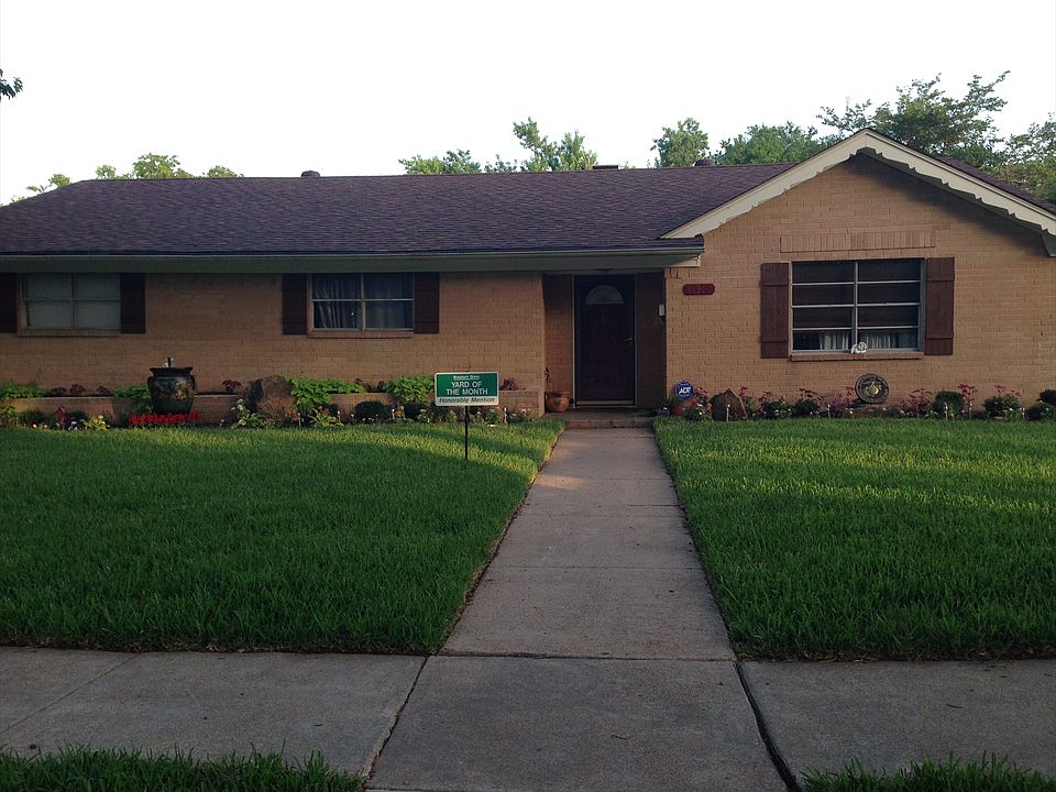 1st image of 11366 Drummond Dr