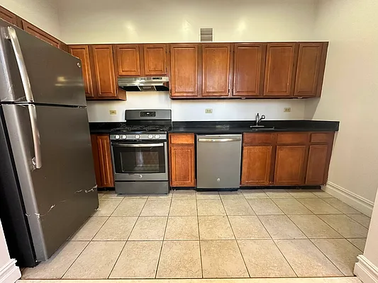 Rented by Horowitz Real Estate | media 7
