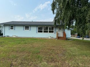 921 12th St NE, Jamestown, ND 58401