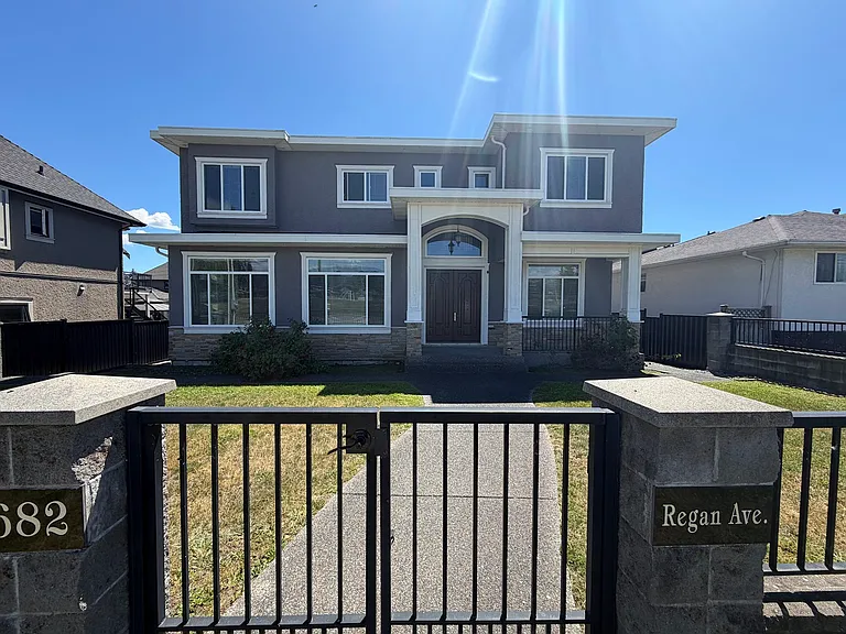 1682 Regan Ave — Photo 1