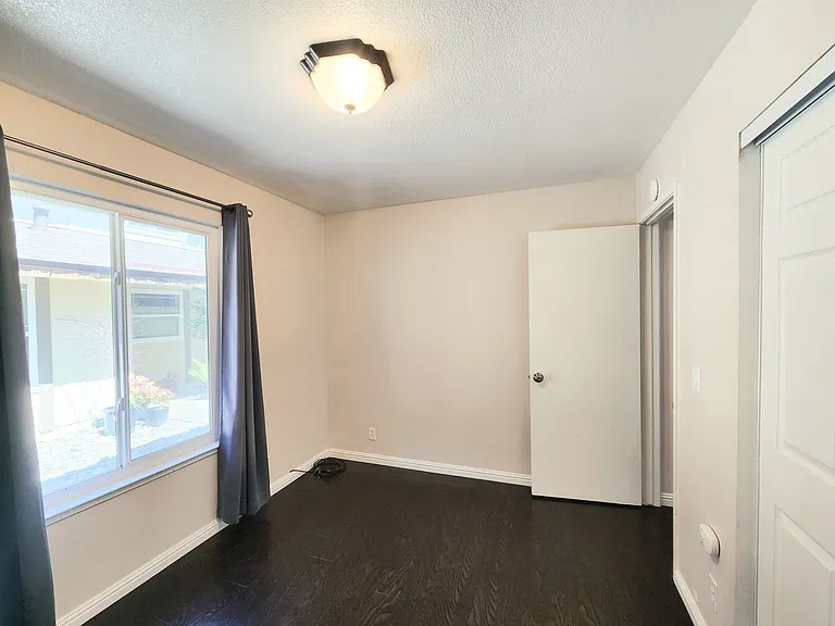 2700 Kilconway Ln — Photo 15