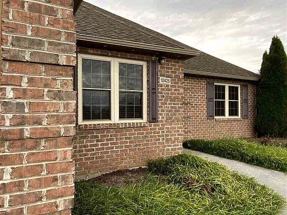4th image of 10425 Whispering Pine Ln