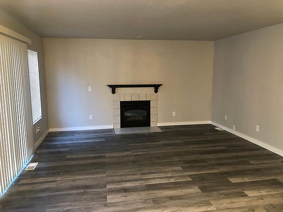 4th image of 20201 71st Avenue Ct E