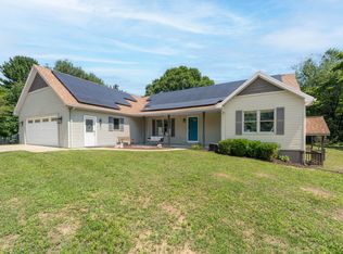 87 67th St, South Haven, MI 49090