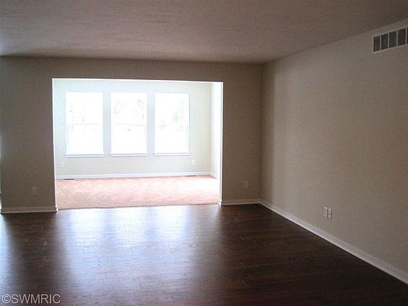3rd image of 1576 E B Creek Dr