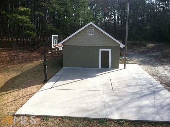 3rd image of 2542 Poplar St