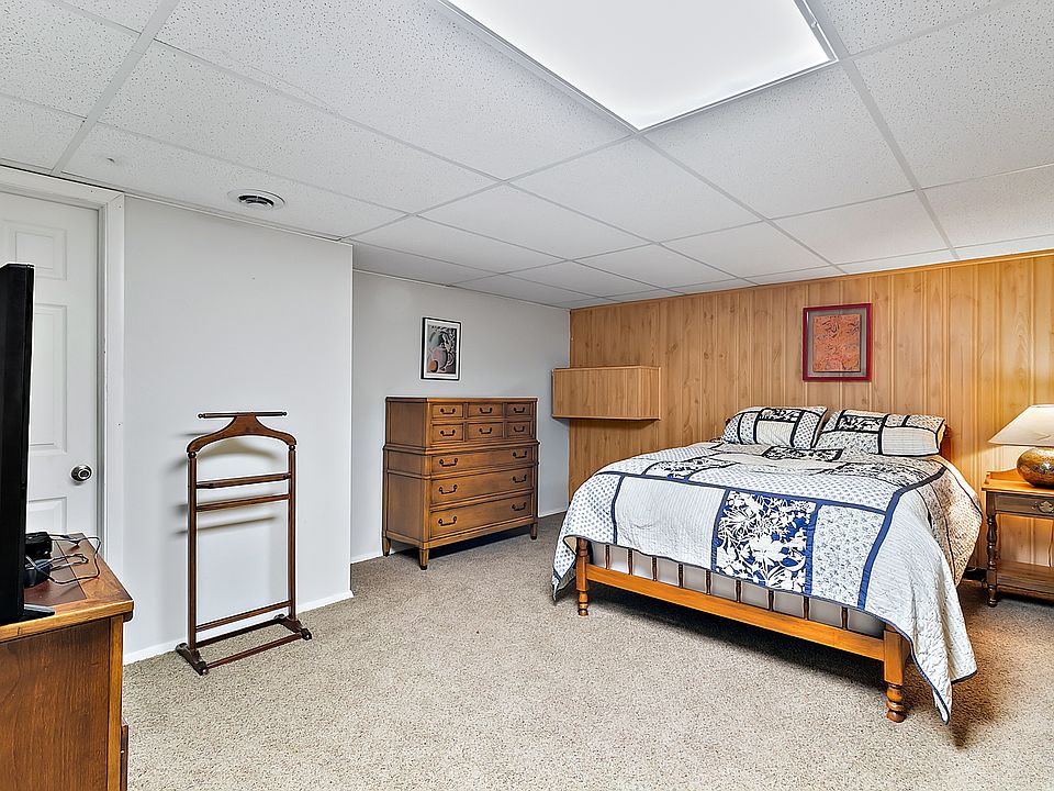 2nd image of 9586 Keilman St #1